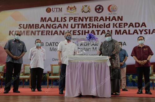 DATUK SERI DR ADHAM BABA