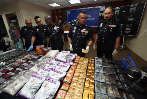 DATUK KAMARUL AZMAN MAMAT