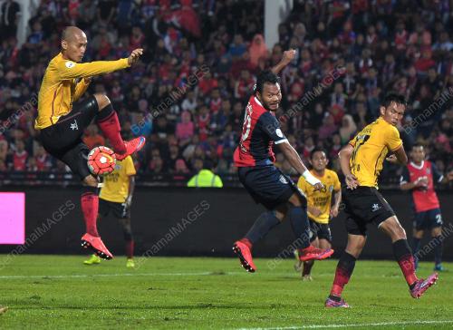 JB06_21112015_PIALA_MALAYSIA