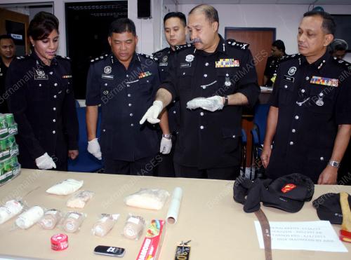 JB06_22042013_POLIS_DADAH