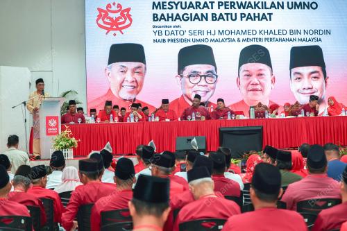 DATUK SERI MOHAMED KHALED NORDIN 