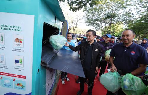 DATUK ONN HAFIZ GHAZI