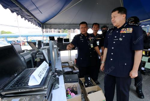 JB06_22122015_DATUK_WAN