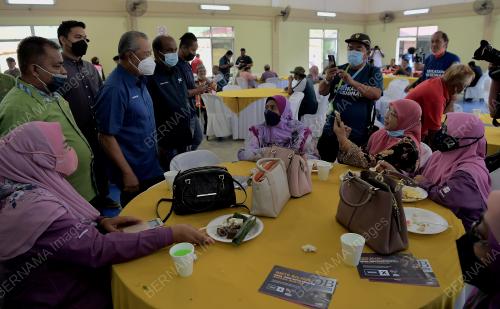TAN SRI MUHYIDDIN YASSIN