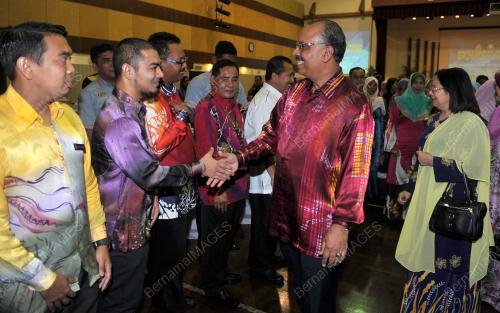 JB06_23082015_PENJAWAT_AWAM