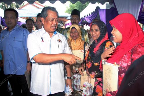 TAN SRI MUHYIDDIN YASSIN