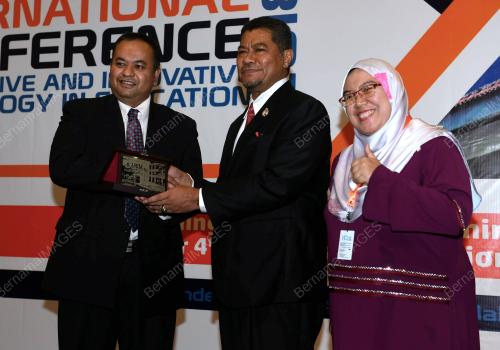 JB06_24072018_PERSIDANGAN_KREATIF_DAN_INOVATIF