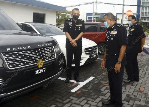 DATUK AYOB KHAN MYDIN PITCHAY