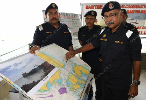 JB06_26122018_KAPAL_TERBALIK