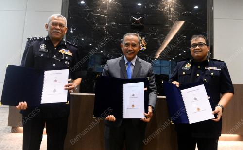 DATUK ADIB AZHARI DAUD