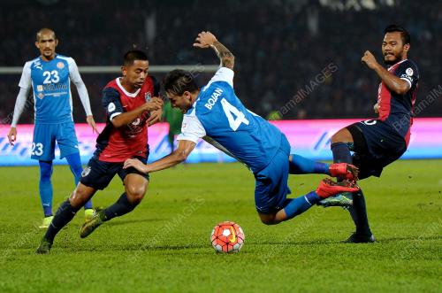 JB06_28112015_PIALA_MALAYSIA