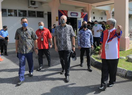 TAN SRI ANNUAR MUSA