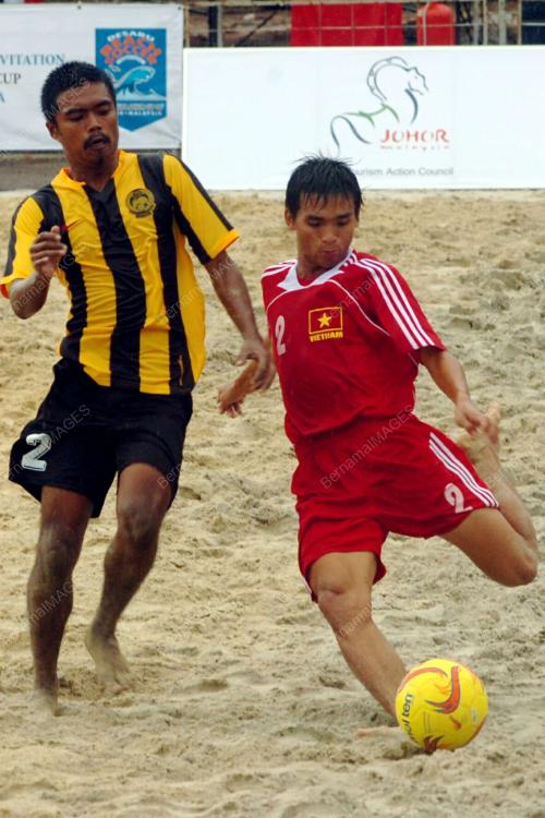 BOLASEPAK PANTAI DESARU