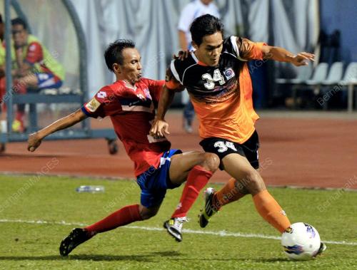 JB07_04082012_PIALA_MALAYSIA