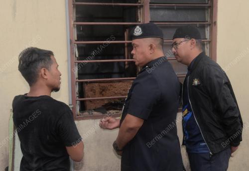 DATUK KAMARUL ZAMAN MAMAT