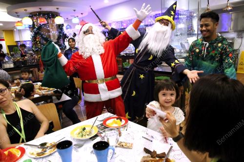JB07_04122018_KRISMAS_LEGOLAN