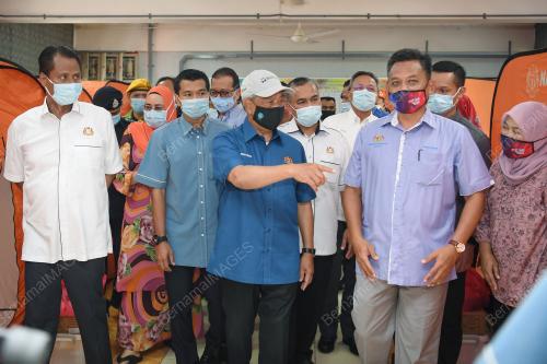 TAN SRI MUHYIDDIN YASSIN