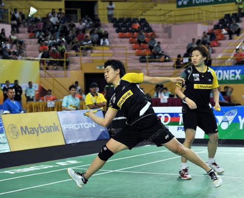 JB07_05052012_BADMINTON