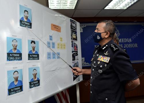 DATUK AYOB KHAN MYDIN PITCHAY
