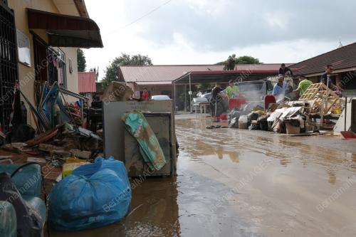 TINJAUAN BANJIR DI CHAAH