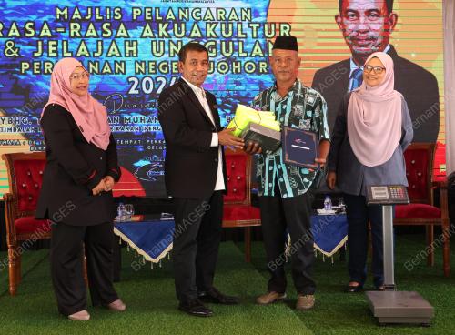 WAN MUHAMMAD AZNAN ABDULLAH