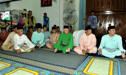 JB07_06082012_PM_BERBUKA_PUAS