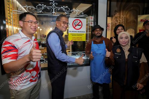 DATUK SERI DR DZULKEFLY AHMAD 