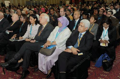 JB07_06122012_WIEF_KE8