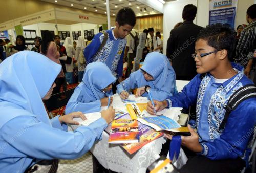 KARNIVAL PENGAJIAN TINGGI NEGARA 2010