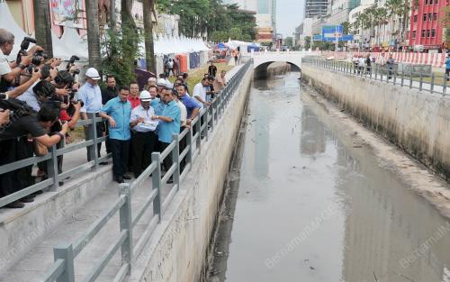 JB07_09102016_MB_SG_SEGGET