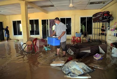 BANJIR DI MUAR
