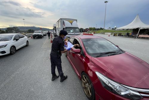 SEKATAN JALAN RAYA