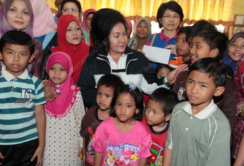 JB07_10112012_ROSMAH