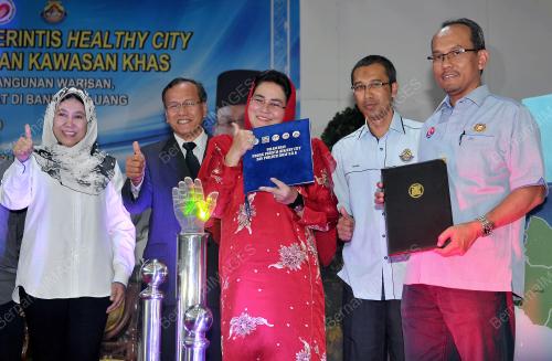 JB07_11012016_HEALTHY_CITY