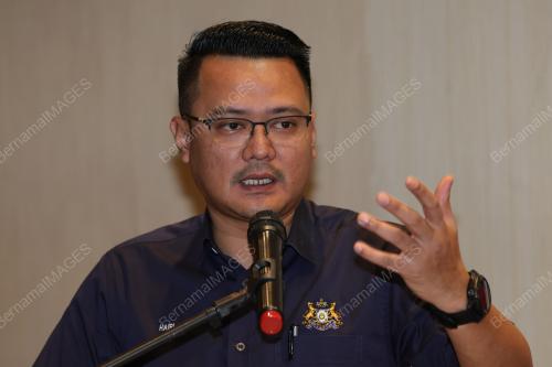 MOHD HAIRI MAD SHAH 