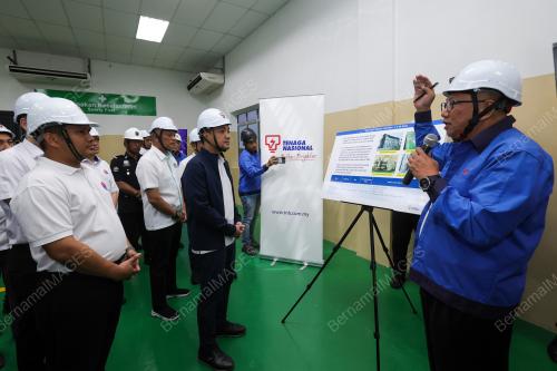 DATUK ONN HAFIZ GHAZI