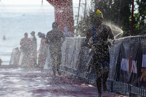 IRONMAN 70.3 DESARU COAST