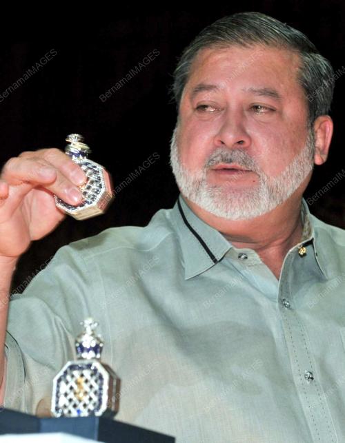 SULTAN iBRAHIM SULTAN ISKANDAR