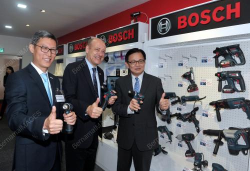 JB07_13102015_PEJABAT_BOSCH