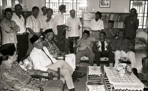 JB07_140390_RAKYAT