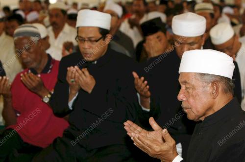 JB07_14032014_SOLAT_HAJAT