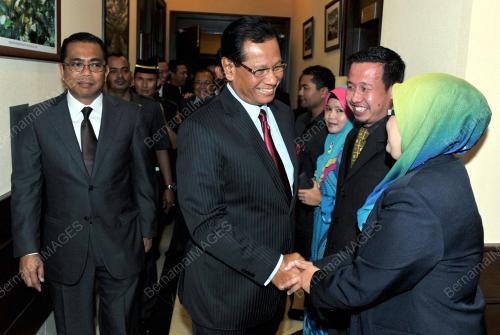 JB07_14052013_GHANI_BERPISAH