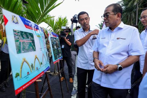 DATUK SERI MOHAMED KHALED NORDIN