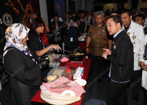 DATUK ONN HAFIZ GHAZI