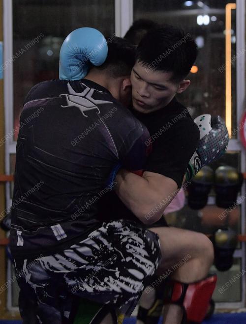 MUAY THAI DUNIA 2021