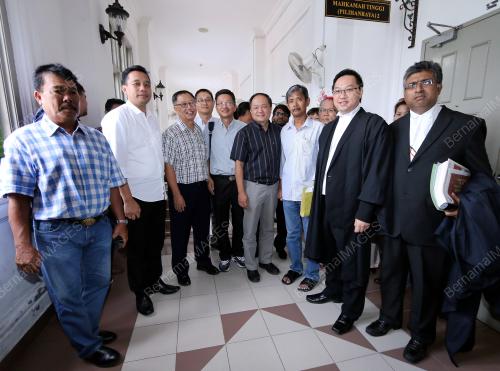 JB07_18022016_MAHKAMAH_PERHIMPUNAN