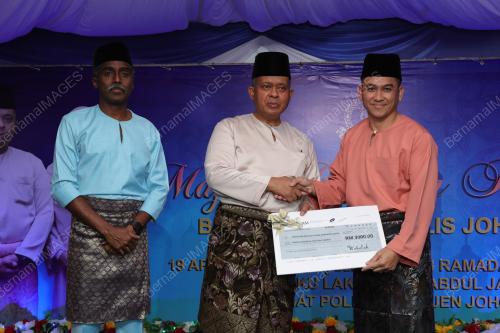 DATUK KAMARUL ZAMAN MAMAT
