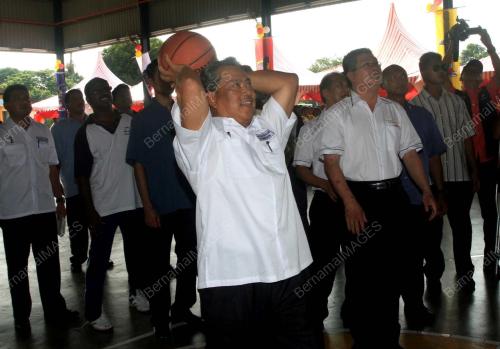 MUHYIDDIN YASSIN