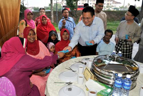 DATUK NUR JAZLAN