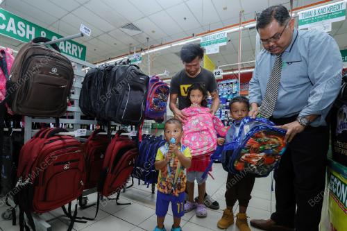 MAS IMRAN ADAM